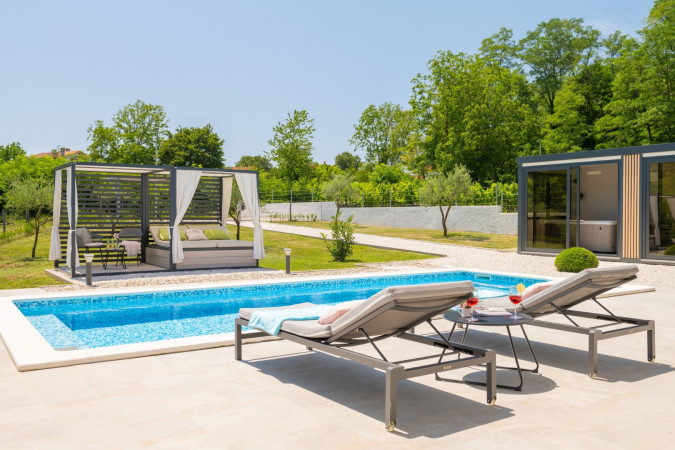 Villa Romantica - House for Two with Heated Pool and Wellness in Istria Županići